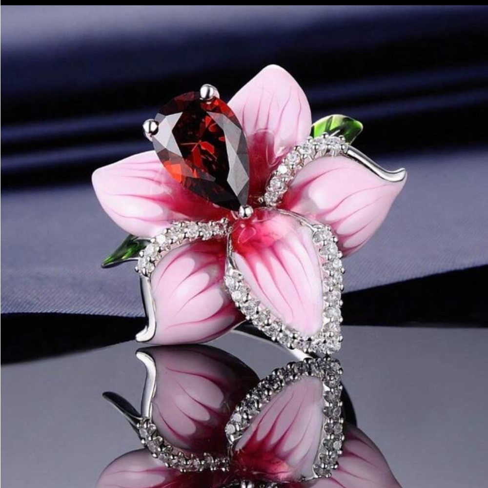 Elegant Pink and Silver Floral Ring